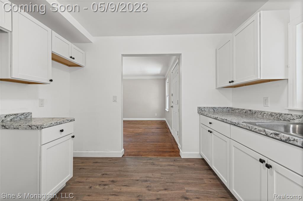 8845 Canyon Street, Grosse Pointe, MI 48236 — Photo 7