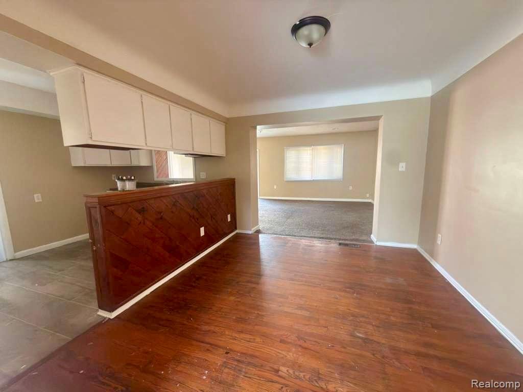 9264 ROSEMONT Avenue, Detroit, MI 48228 — Photo 4