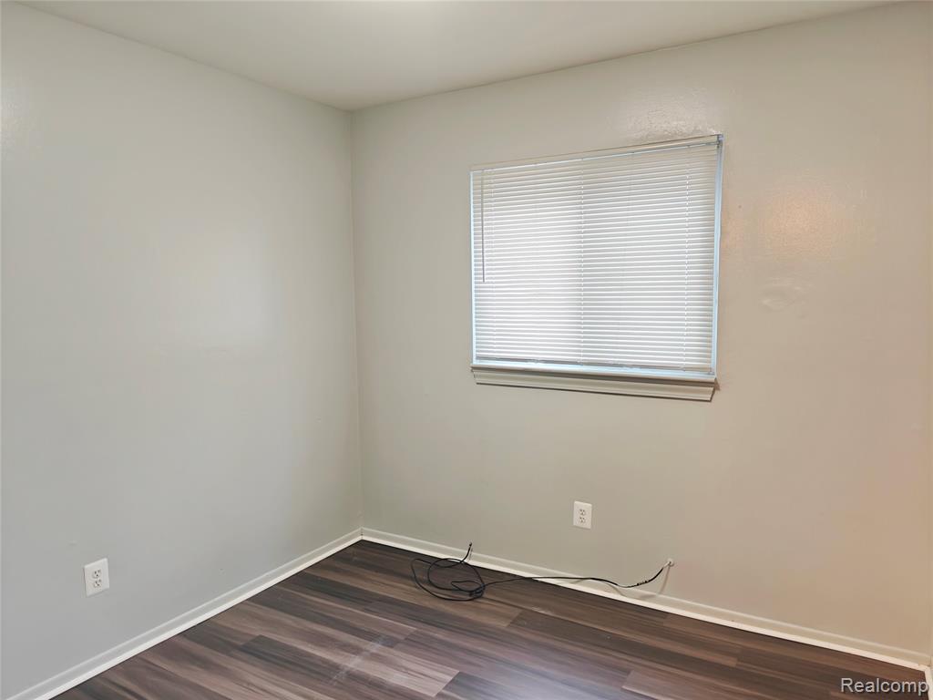 6039 Sylvia Street, Taylor, MI 48180 — Photo 11