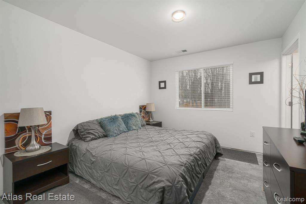 4081 Hidden View Drive, Flint, MI 48506 — Photo 34