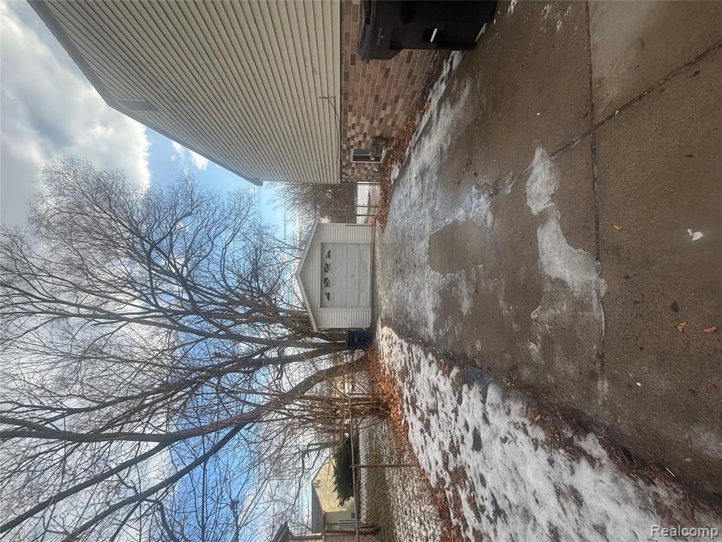 423 SHOTKA Street, Westland, MI 48186 — Photo 21