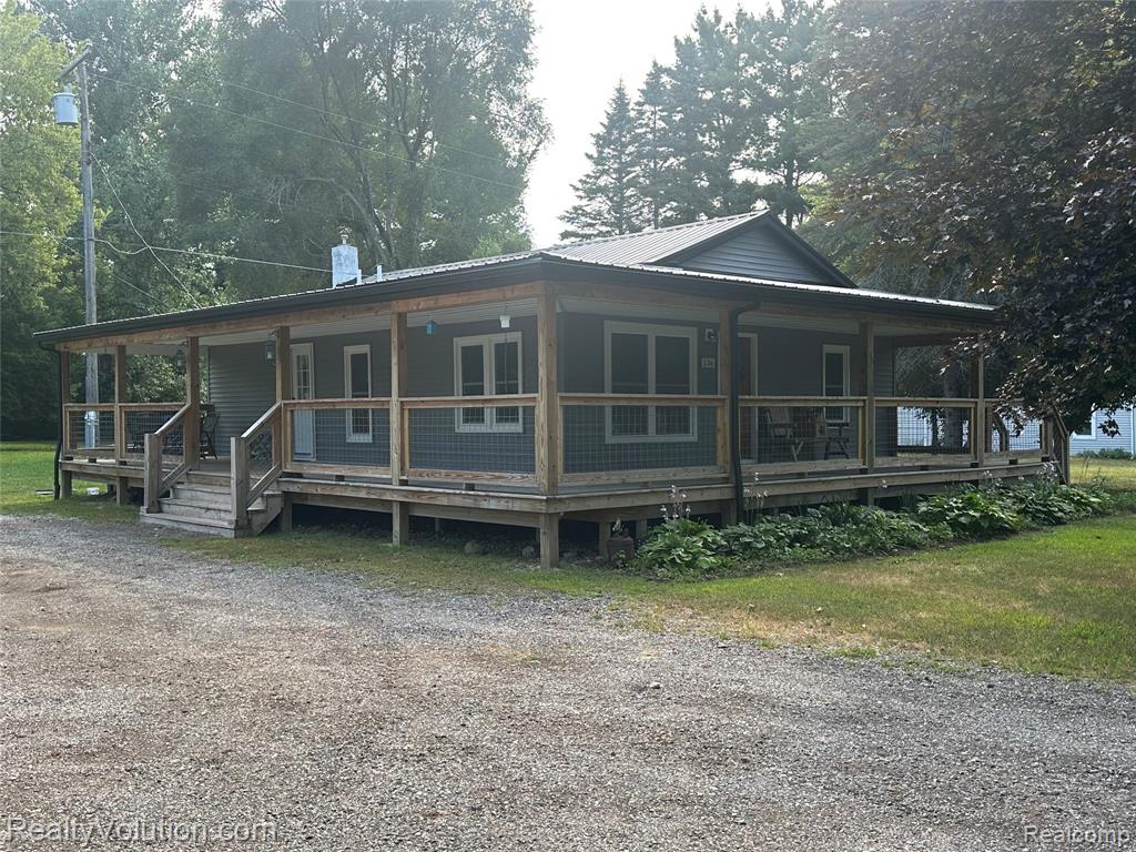 136 Burnside Road, North Branch, MI 48461 — Photo 17