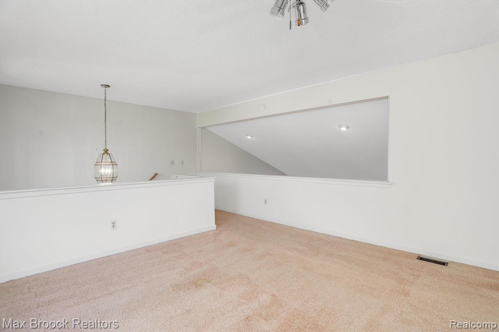 6257 GATEWOOD, West Bloomfield, MI — Photo 23
