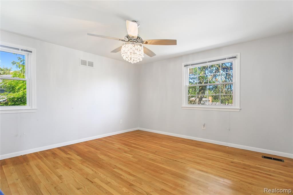 4015 Pinehurst Drive, West Bloomfield, MI — Photo 17
