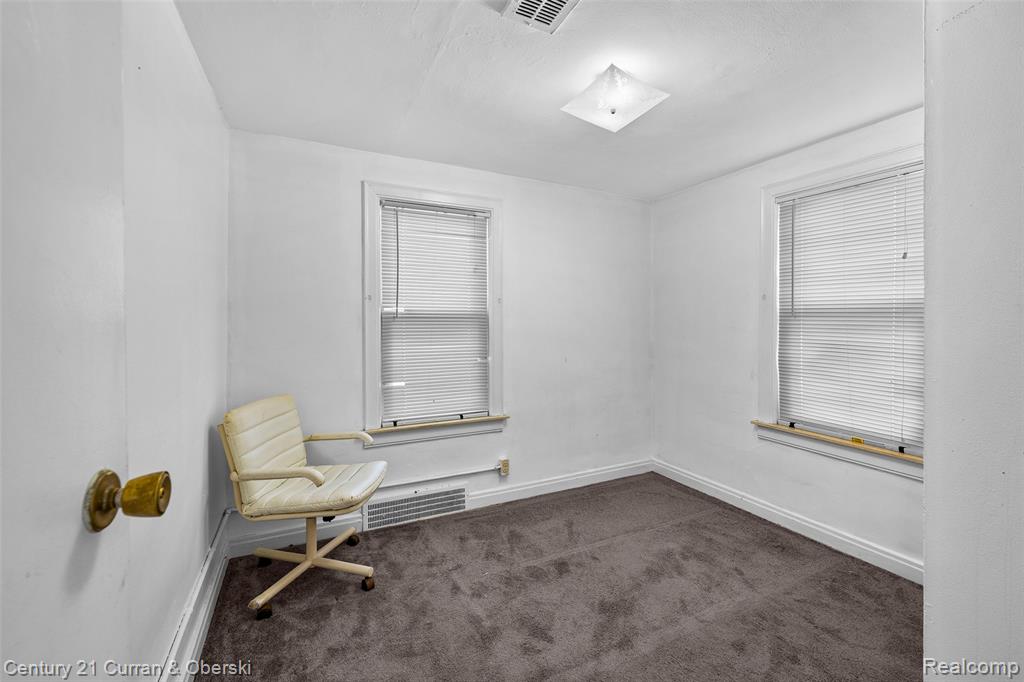 6627 Mayburn Street, Dearborn Heights, MI 48127 — Photo 12