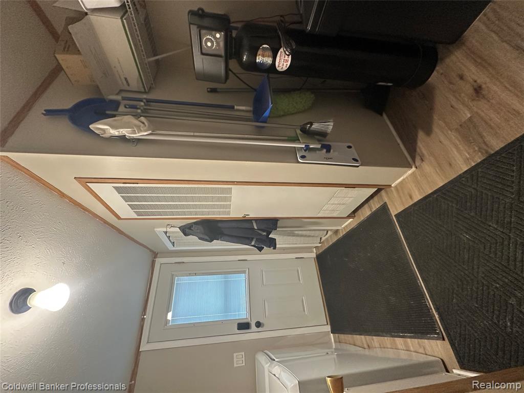 94 Twin Oaks Drive, Lapeer, MI 48446 — Photo 10