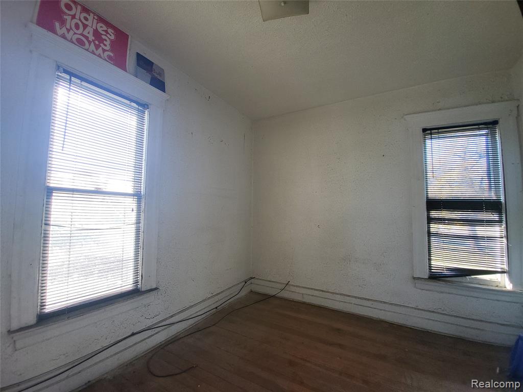600 Harmon Street, Detroit, MI 48202 — Photo 10