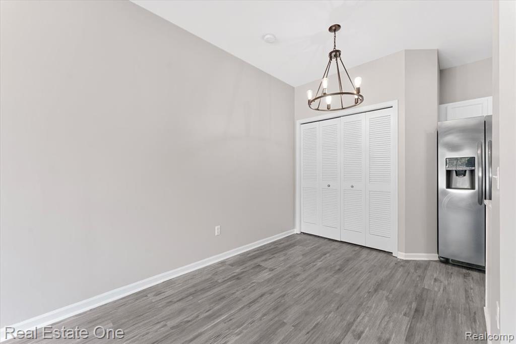 26783 Kirkway Circle, Woodhaven, MI 48183 — Photo 11