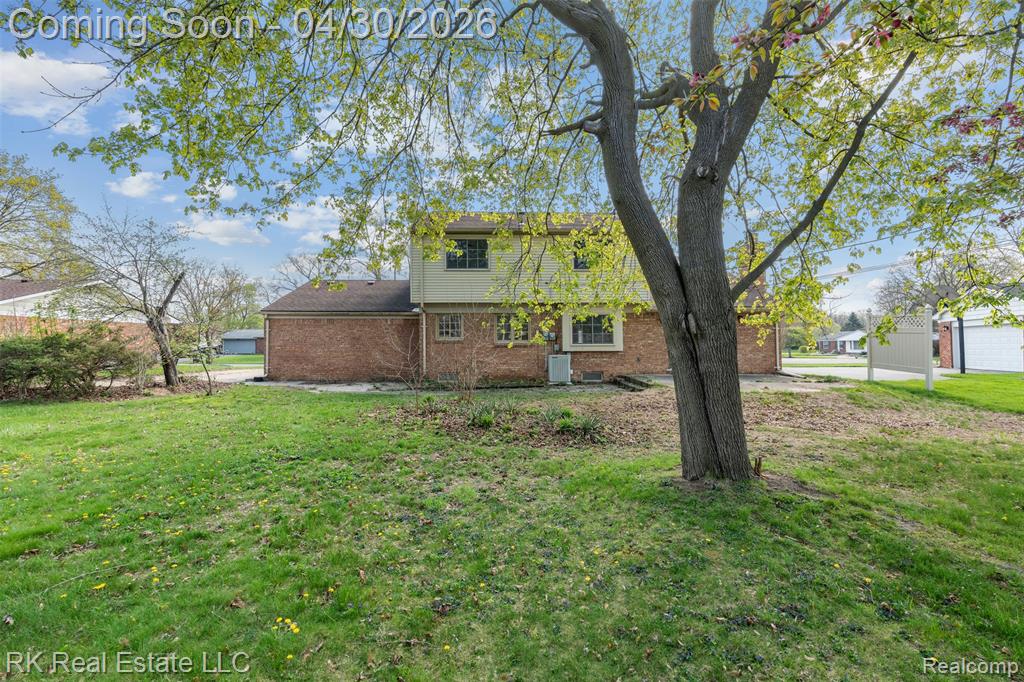 52489 Butternut Drive, Shelby Twp, MI 48316 — Photo 41