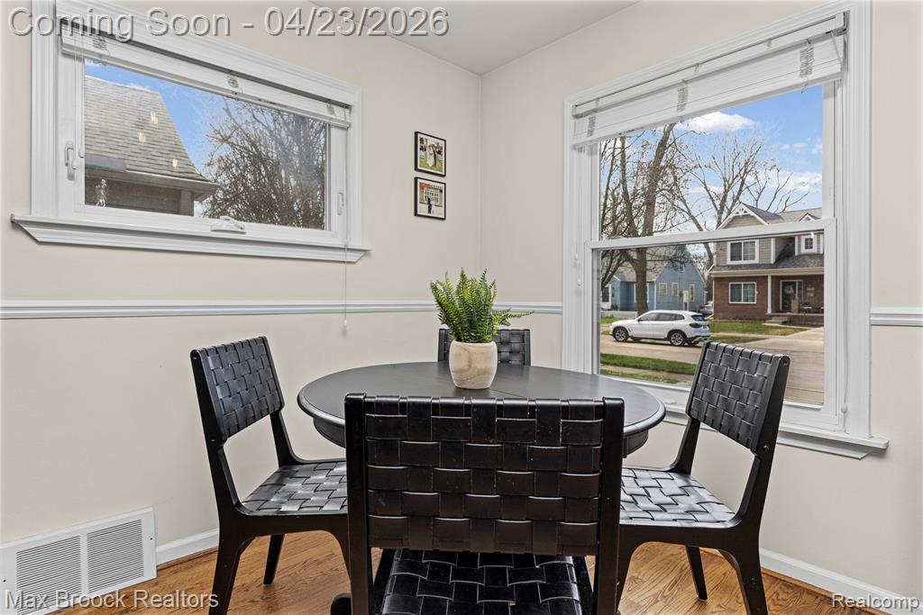 2048 Gardner Avenue, Berkley, MI 48072 — Photo 12