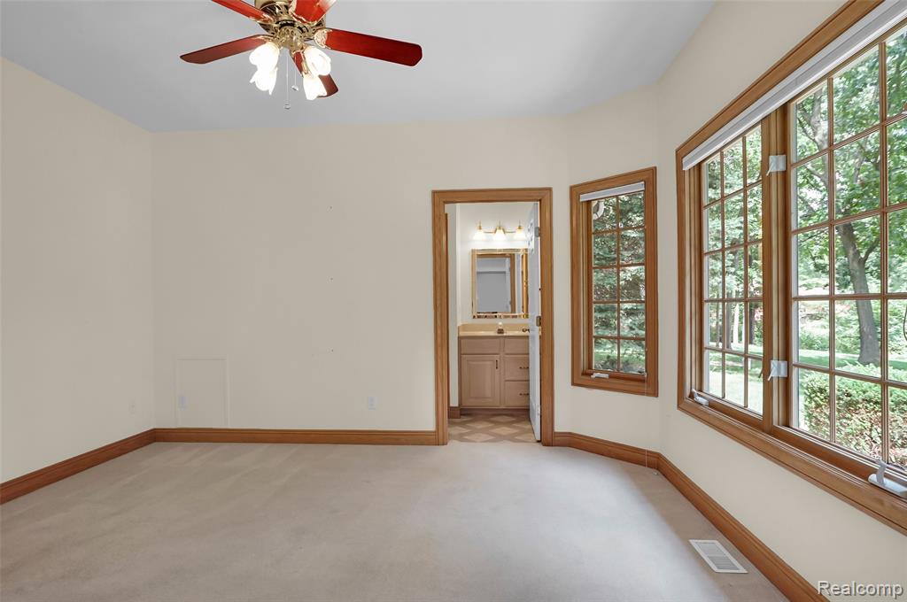 9065 Moonlight Bay, Pinckney, MI 48169 — Photo 26