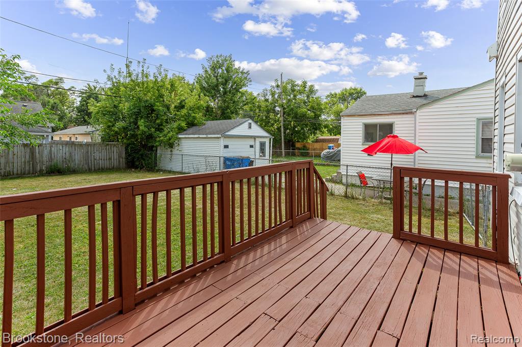 7524 Toepfer Road, Warren, MI 48091 — Photo 24