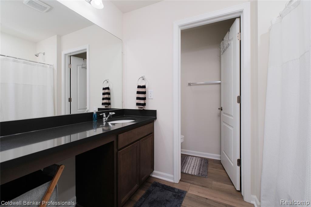 4813 Marquette Drive, Milford, MI 48381 — Photo 29