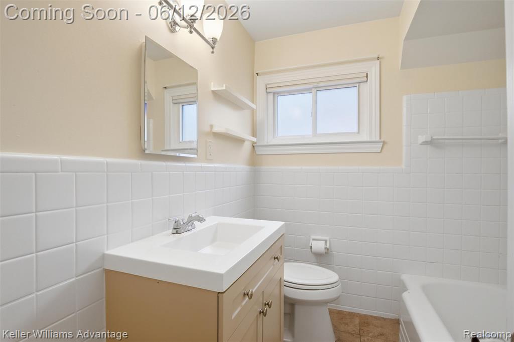 23111 Scotia Road, Oak Park, MI 48237 — Photo 19