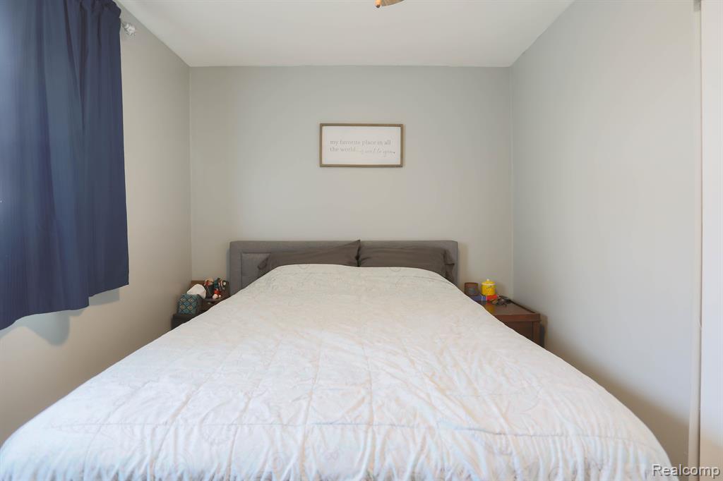 462 PEARSALL Avenue, Pontiac, MI 48341 — Photo 19