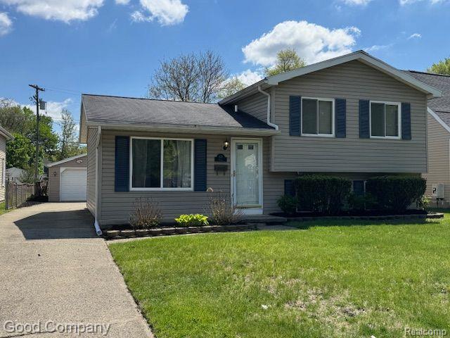 823 ETOWAH Avenue, Royal Oak, MI 48067 — Photo 24