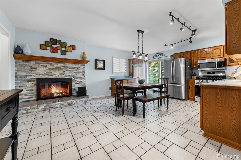 7060 Bunkerhill Lane, Canton, MI 48187 — Photo 9