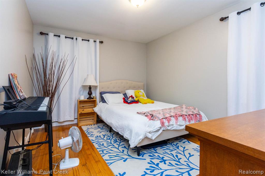 1466 Hampton Rd, Grosse Pointe Woods, MI 48236 — Photo 24