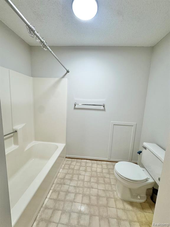 4956 Oak Hill Drive, 78, Waterford, MI 48329 — Photo 14