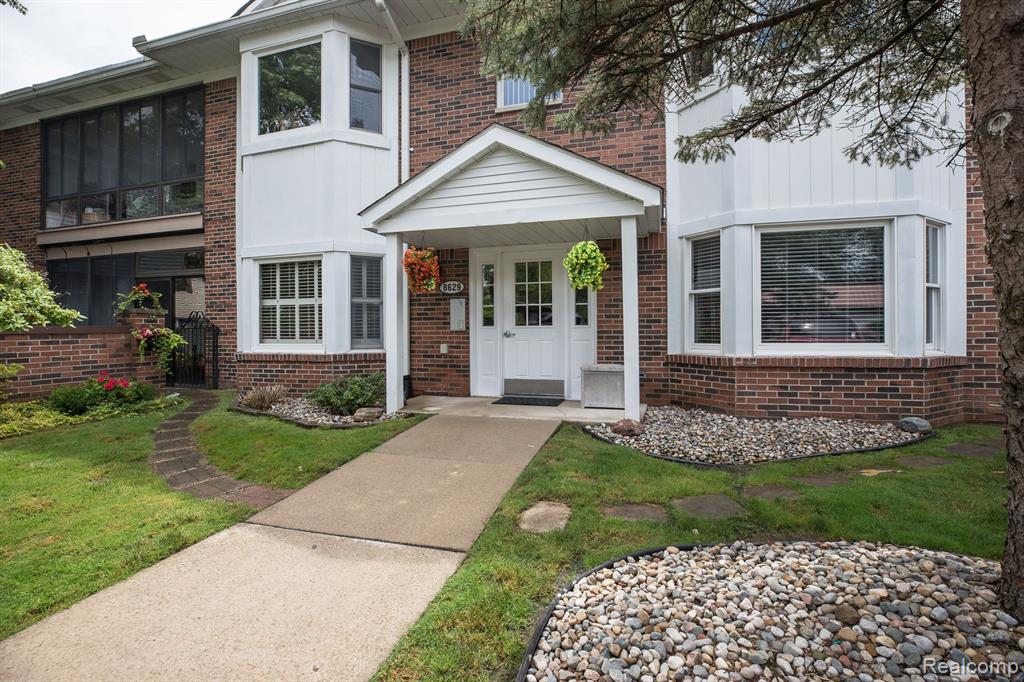 8629 MATHIAS Drive, 48, Grosse Ile, MI 48138 — Photo 3