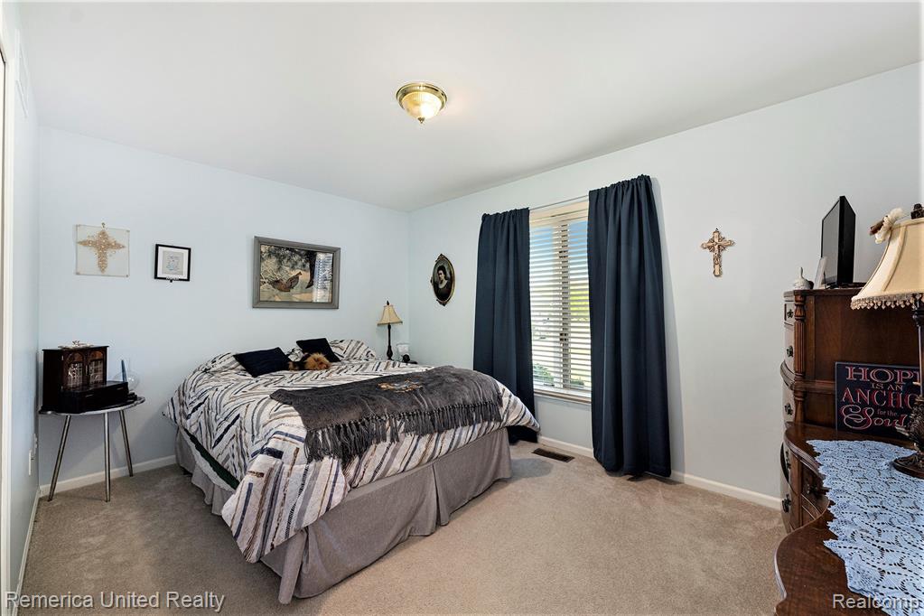 49345 Dunhill Drive, Macomb, MI 48044 — Photo 27