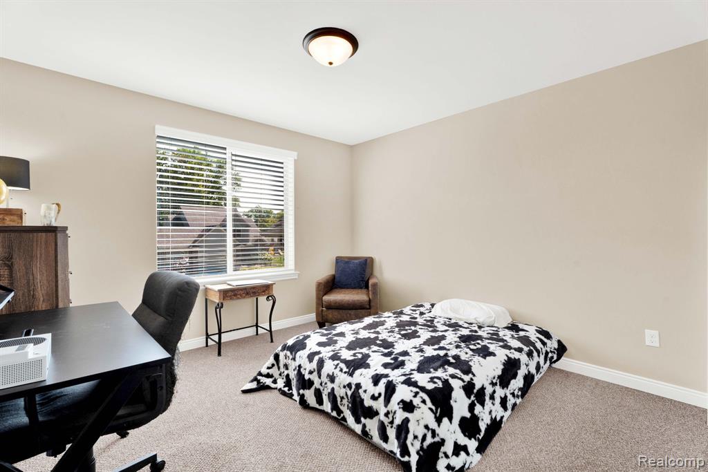50093 Oakbrooke Drive, New Baltimore, MI 48047 — Photo 38
