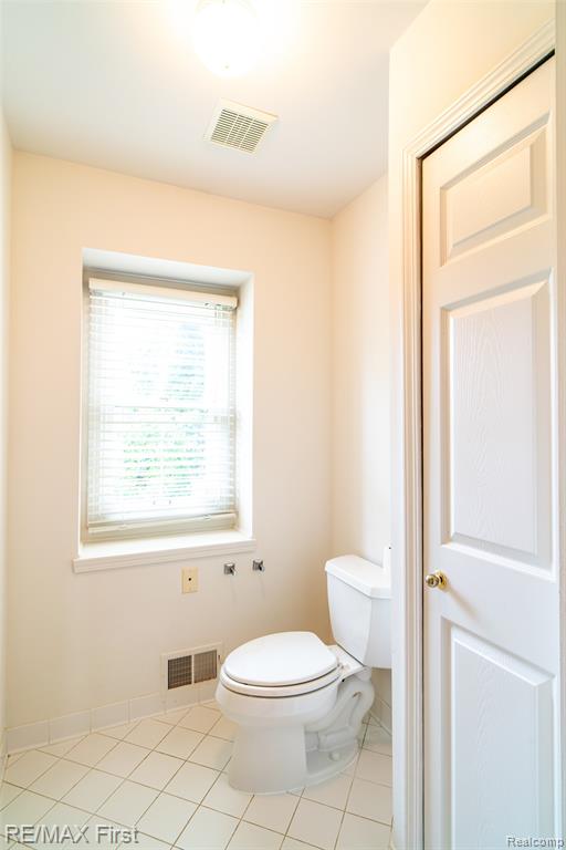4798 WALNUT CREEK Drive, West Bloomfield, MI — Photo 37
