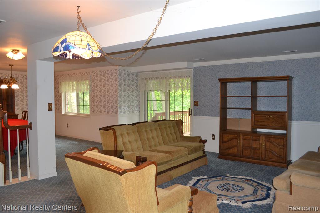 1052 PINEWOOD Court, Brighton, MI 48116 — Photo 20