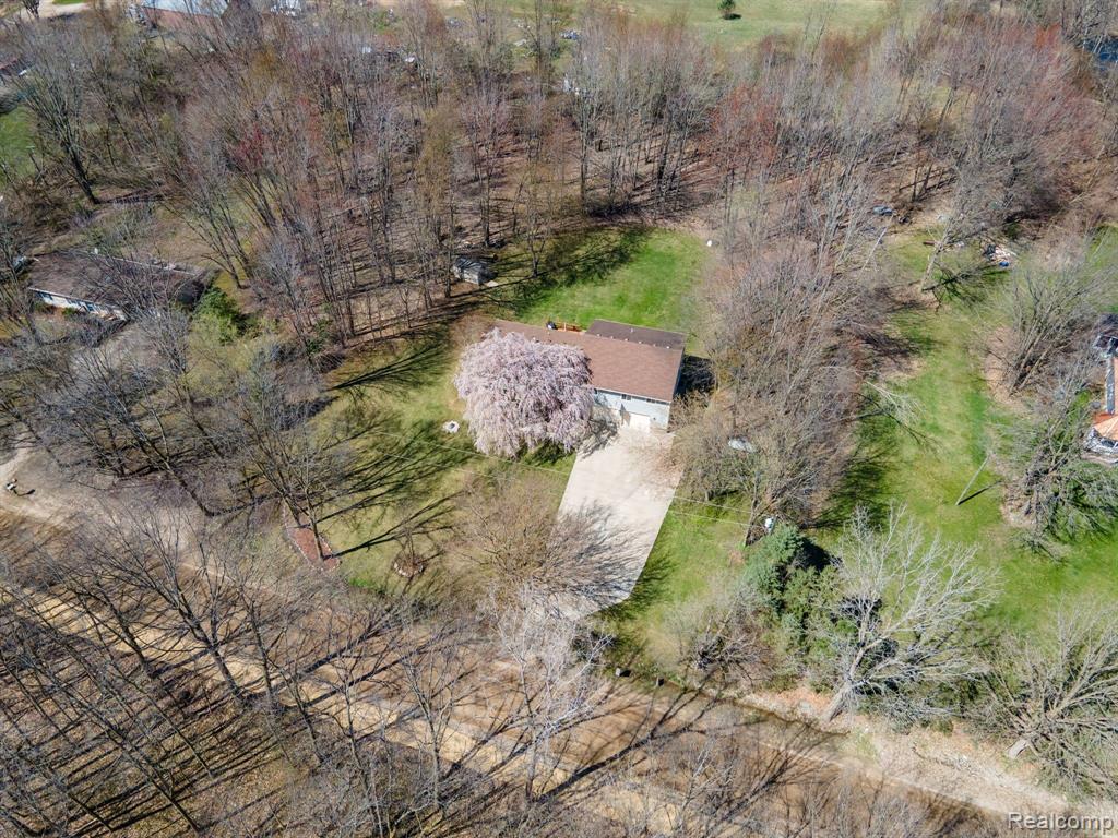8660 SARGENT Road, Fowlerville, MI 48836 — Photo 48