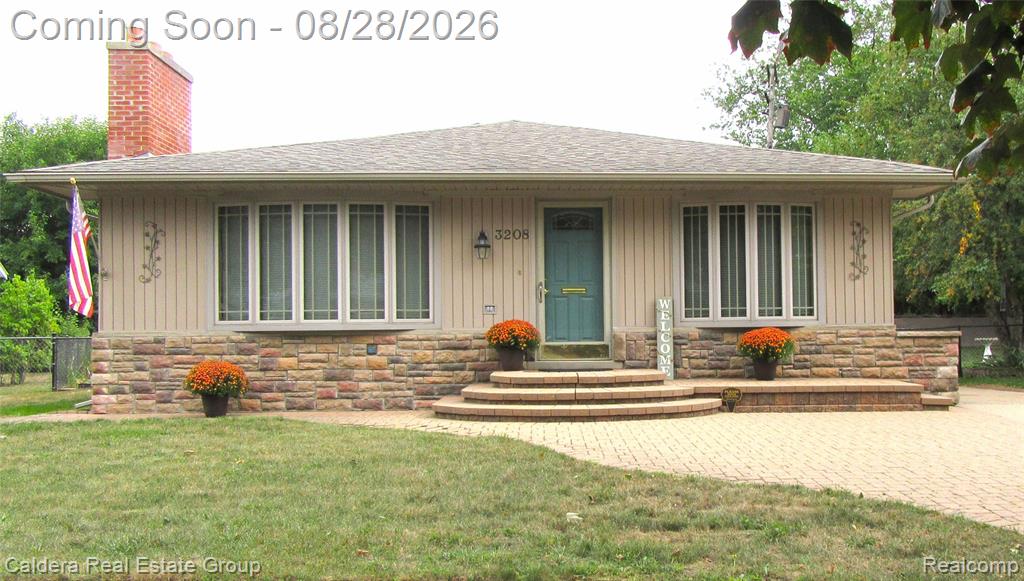3208 Glenview Avenue, Royal Oak, MI 48073