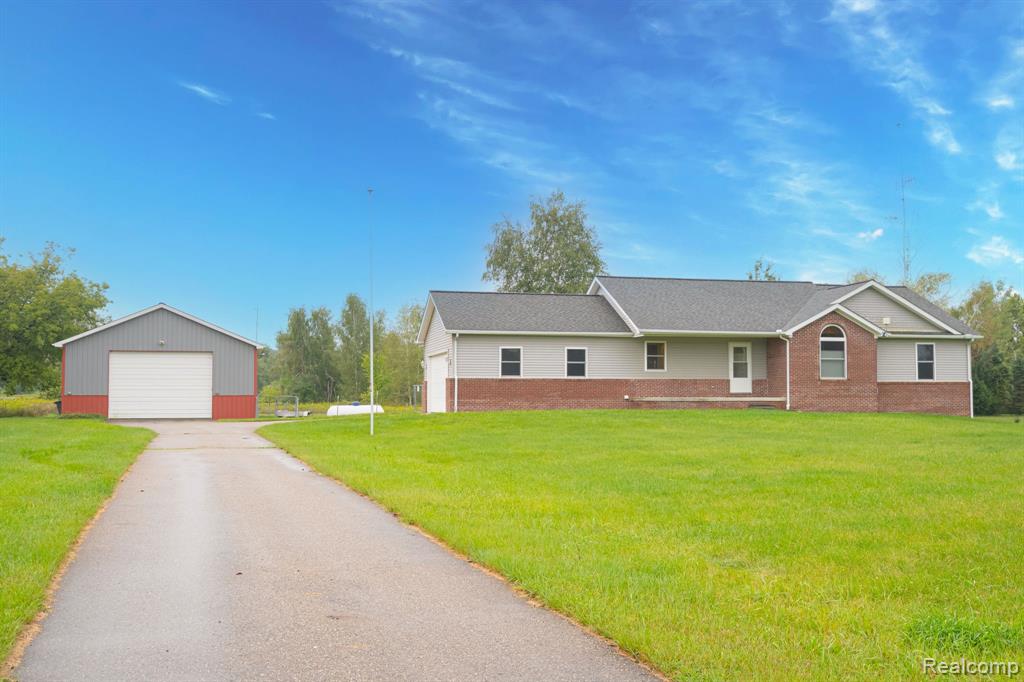 4612 Curtis Road, Attica, MI 48412