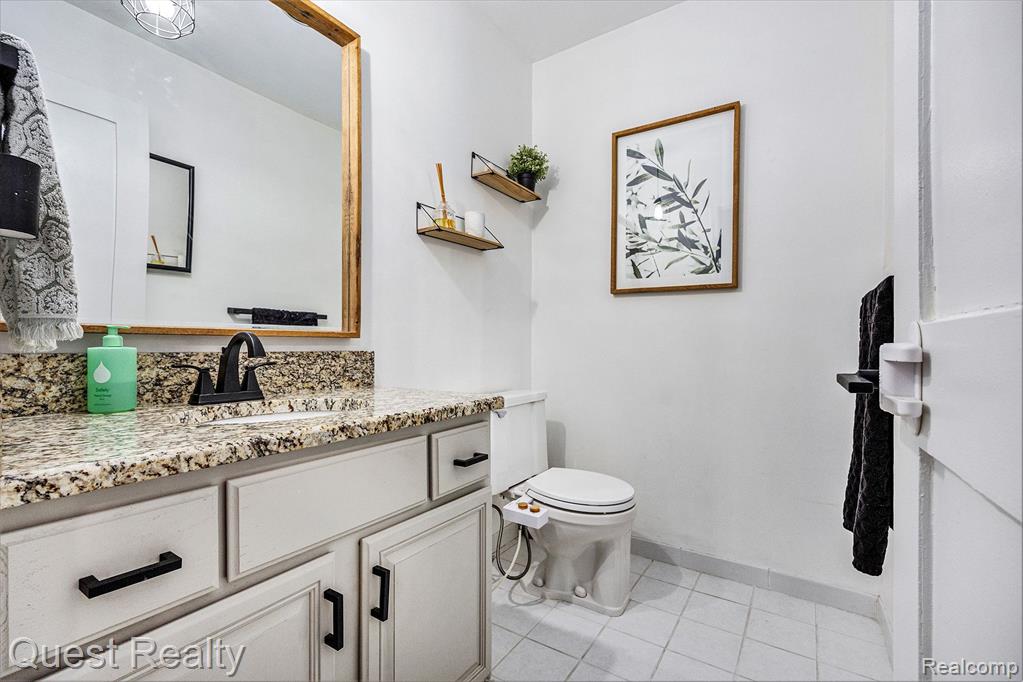 8878 RIVERLAND Drive, Sterling Heights, MI 48314 — Photo 14