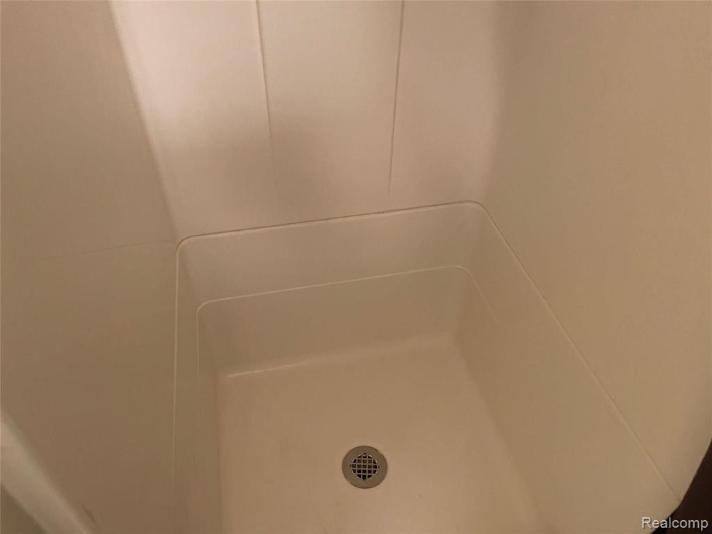 7590 WOODVIEW st Unit #1, Westland, MI — Photo 14