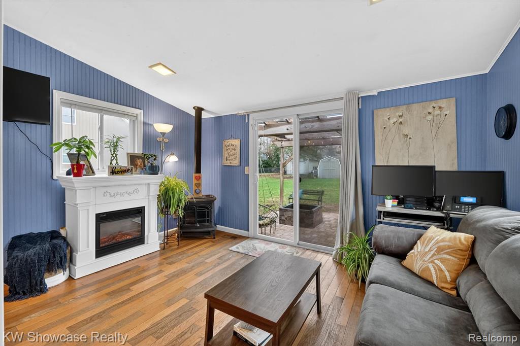 341 Rustic Circle, White Lake, MI — Photo 20