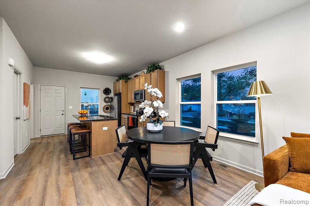 20602 Duprey Ave Duprey Ave Street, 28, Harper Woods, MI 48225 — Photo 14