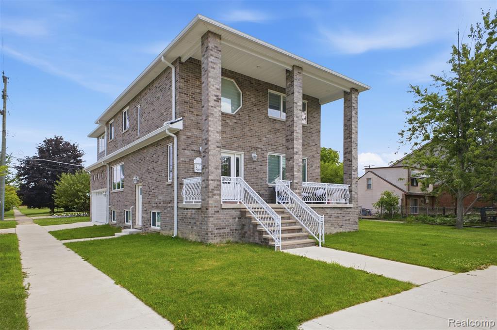 26172 Hass Street, Dearborn Heights, MI 48127