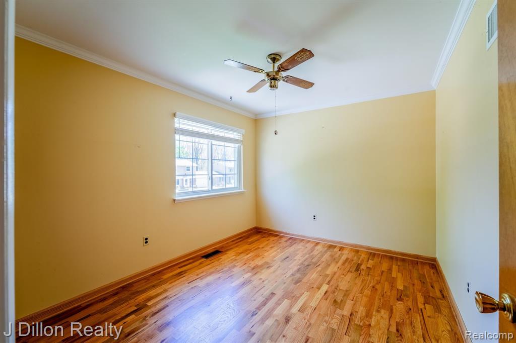 9121 TAVISTOCK Drive, Plymouth, MI 48170 — Photo 26