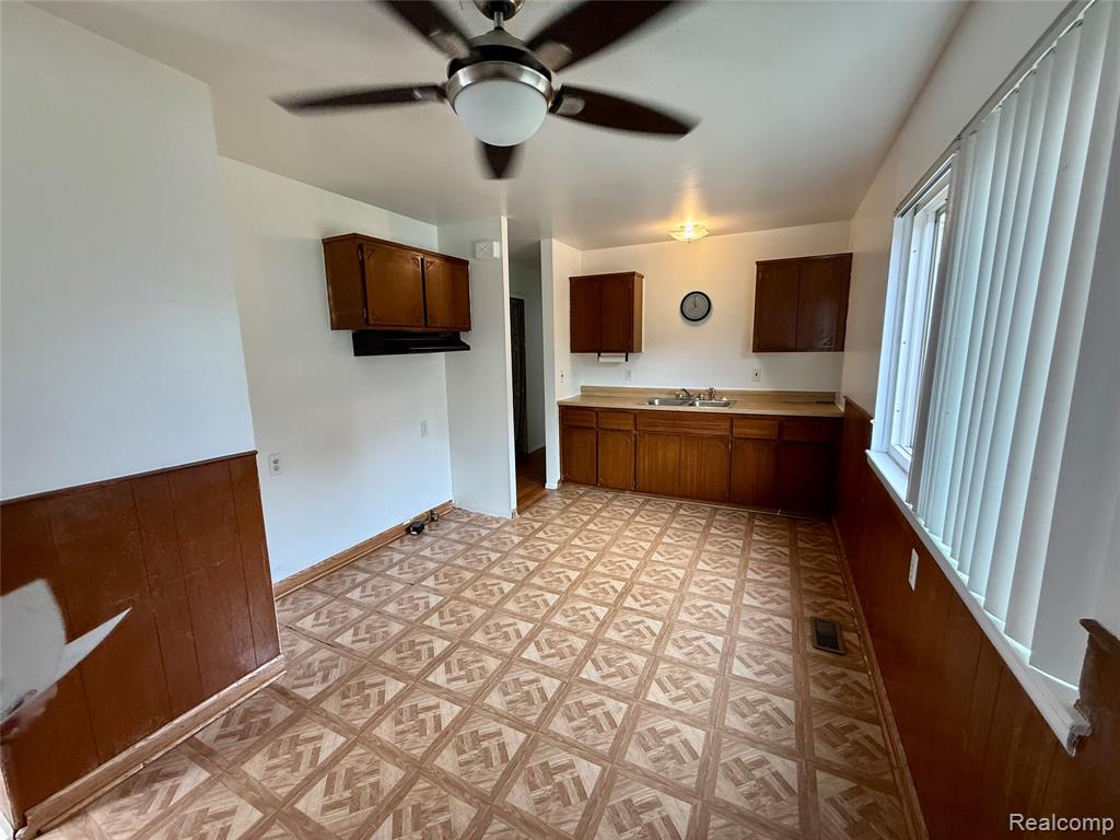 5221 Woodward Street, Wayne, MI 48184 — Photo 10