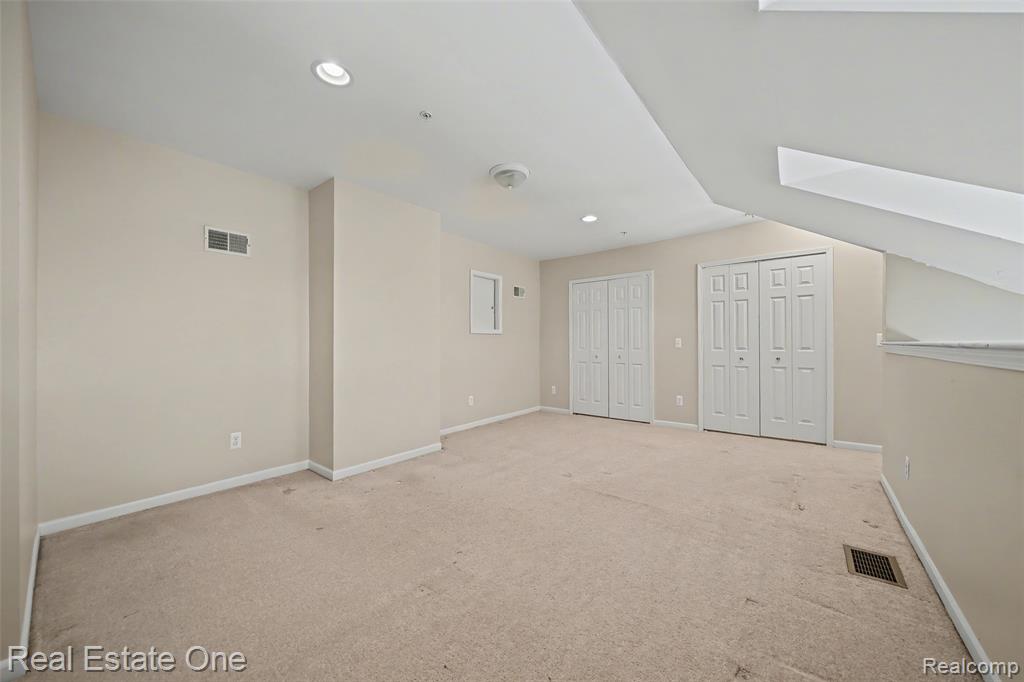 666 Lydia Lane, Pontiac, MI 48341 — Photo 19