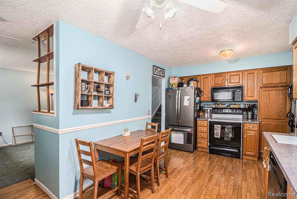 5524 Aylesbury Drive, Waterford, MI 48327 — Photo 6