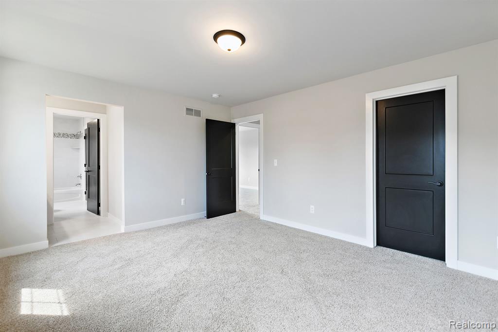 45190 TWIN RIVER Drive, Macomb, MI 48044 — Photo 44
