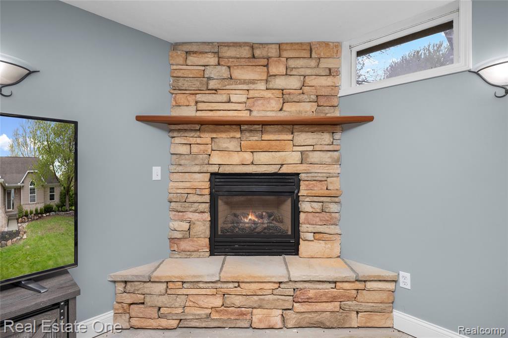 16222 Pine Lake Forest Court, Linden, MI 48451 — Photo 34