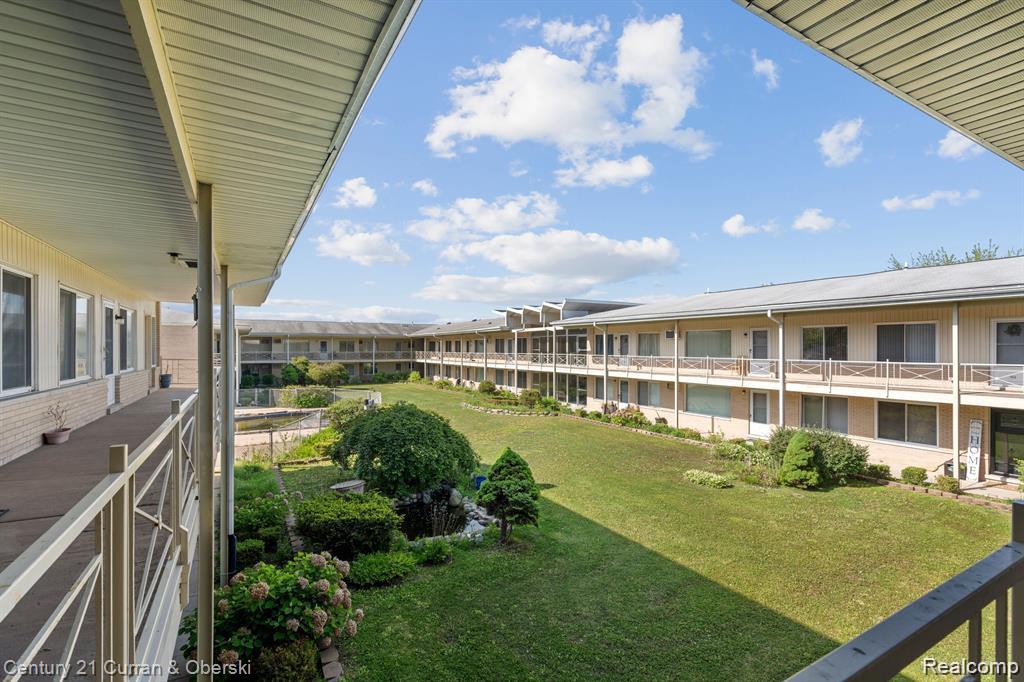 7350 N Inkster Road, 117, Dearborn Heights, MI 48127 — Photo 2
