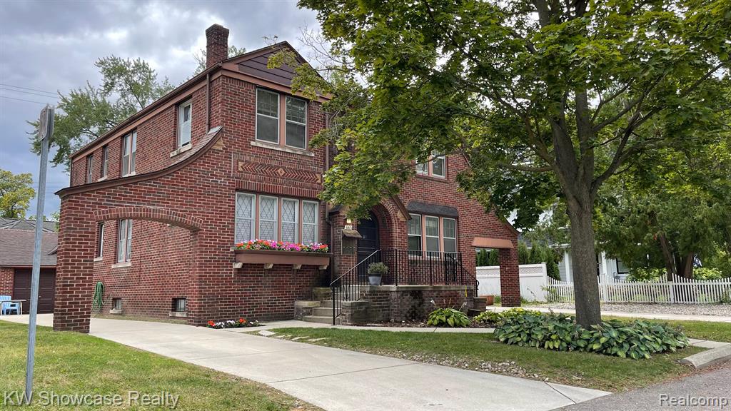 665 BLOOMFIELD, Birmingham, MI 48009 — Photo 12