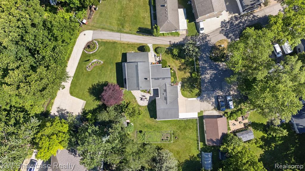 612 Sunrise Park, Howell, MI 48843 — Photo 11