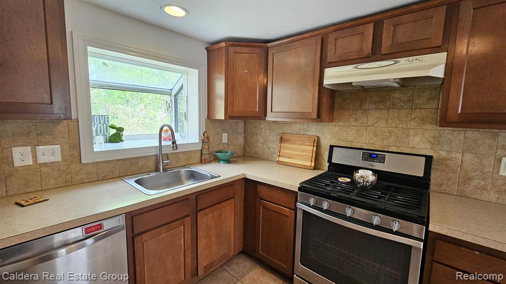 8732 HUGH Street, Westland, MI — Photo 9