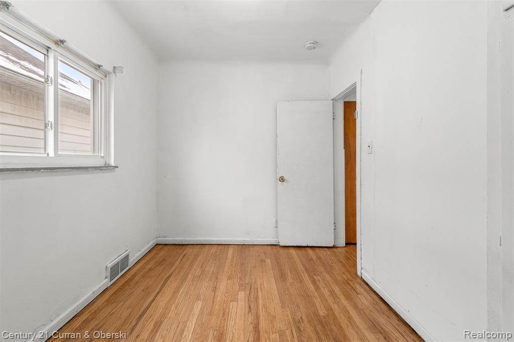 6559 Barrie Street, Dearborn, MI, 48126