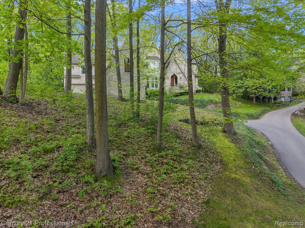 6705 College Park Drive, Clarkston, MI — Photo 7
