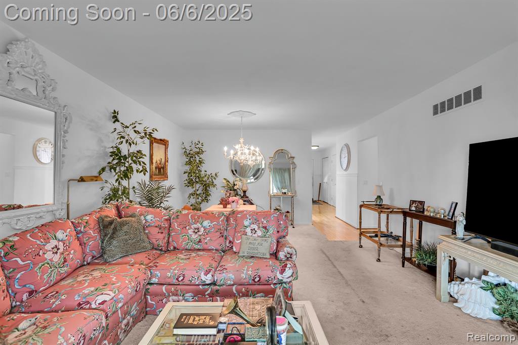 42276 Lochmoor Street, 56, Clinton Twp, MI 48038 — Photo 13