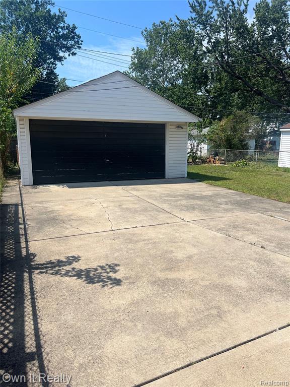 4666 ROOSEVELT Boulevard, Dearborn Heights, MI 48125 — Photo 15